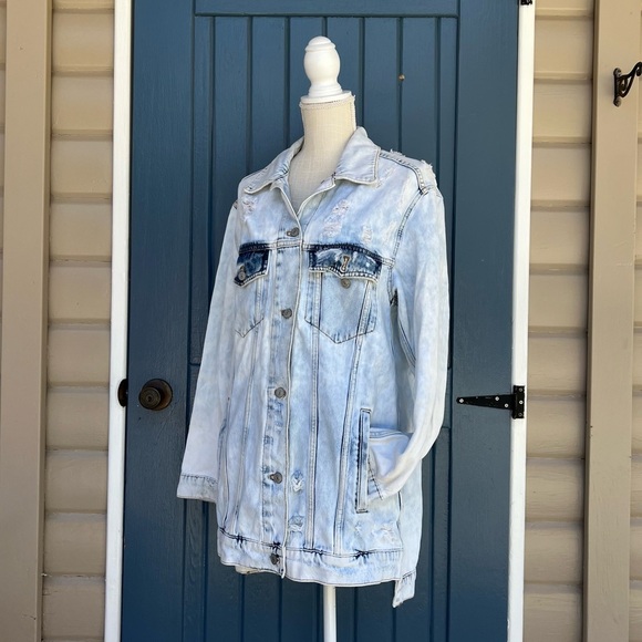 We The Free Distressed Light Blue Jean Jacket - Picture 2 of 10